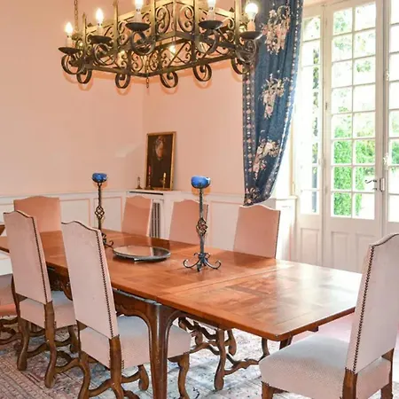 Elegante A Avec Piscine Privee