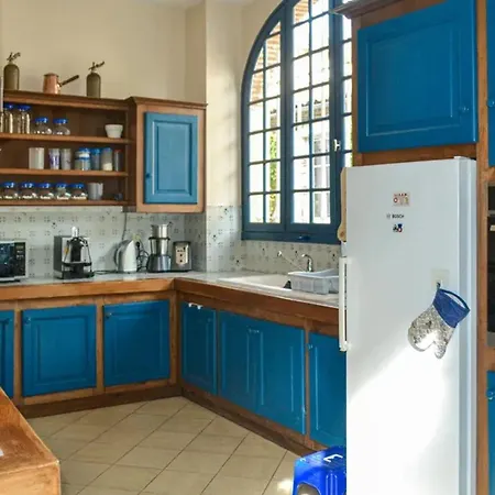 Villa Elegante A Avec Piscine Privee